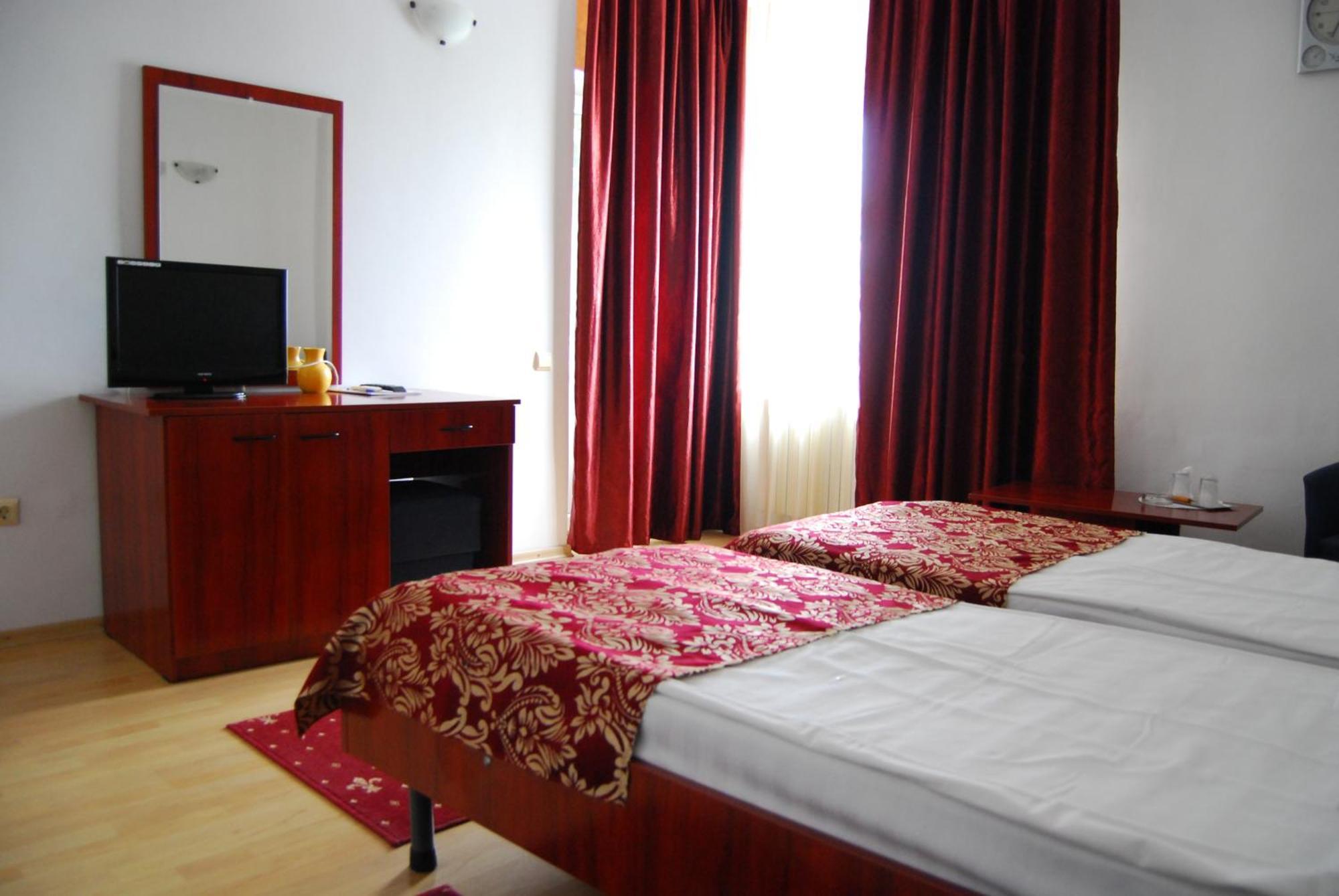 Dali Hotel Neptun Esterno foto